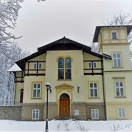 Ξενοδοχείο Libverda - Friedland 4*